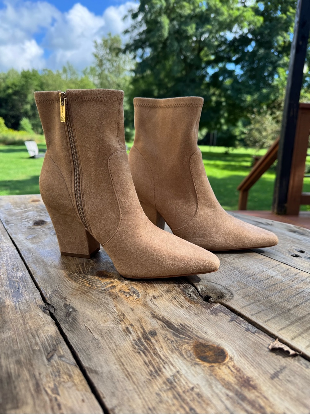 Jessica Simpson Women's Tan Suede Pointed-Toe Ankle Boots